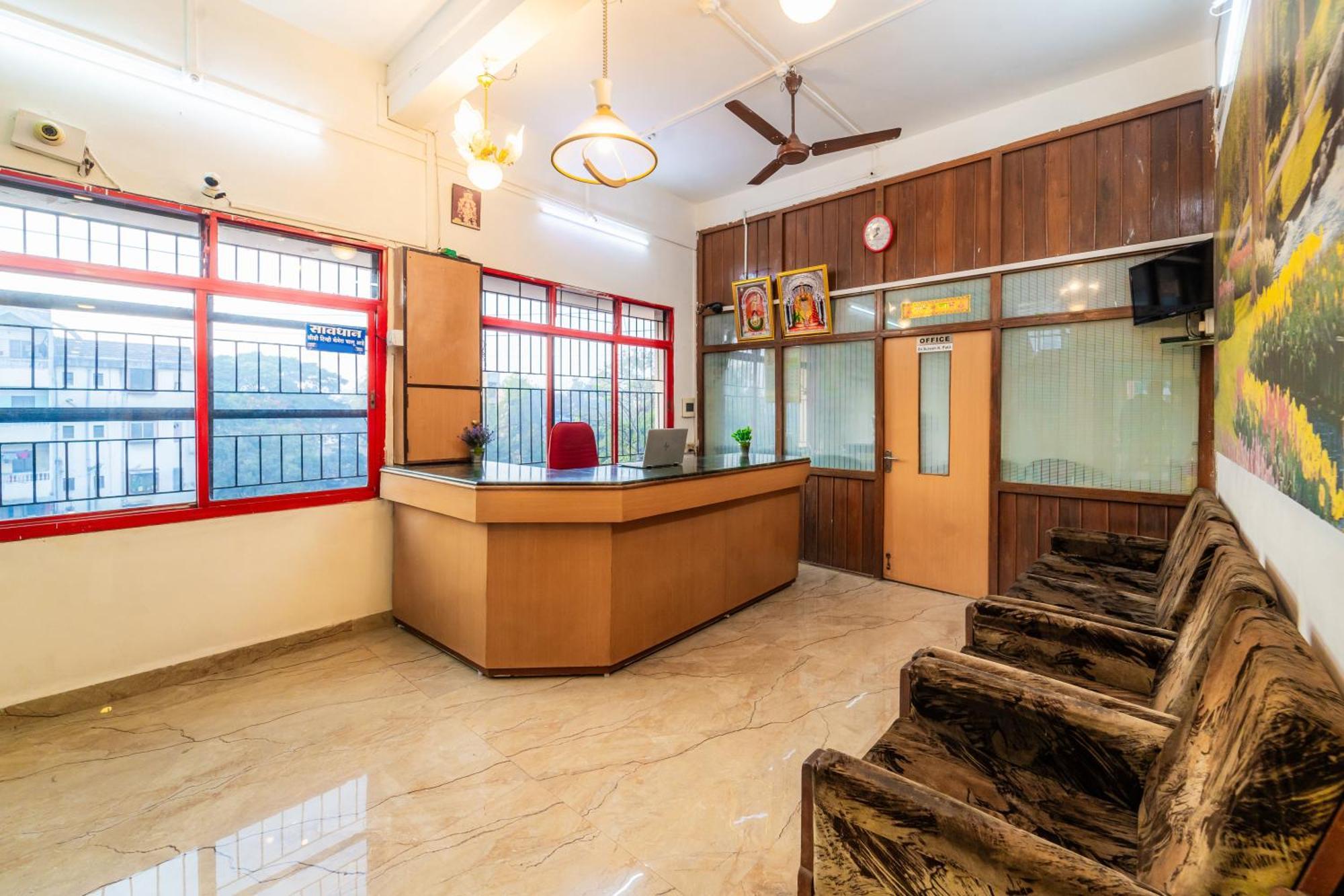 Itsy Hotels Mansi Nashik Eksteriør billede