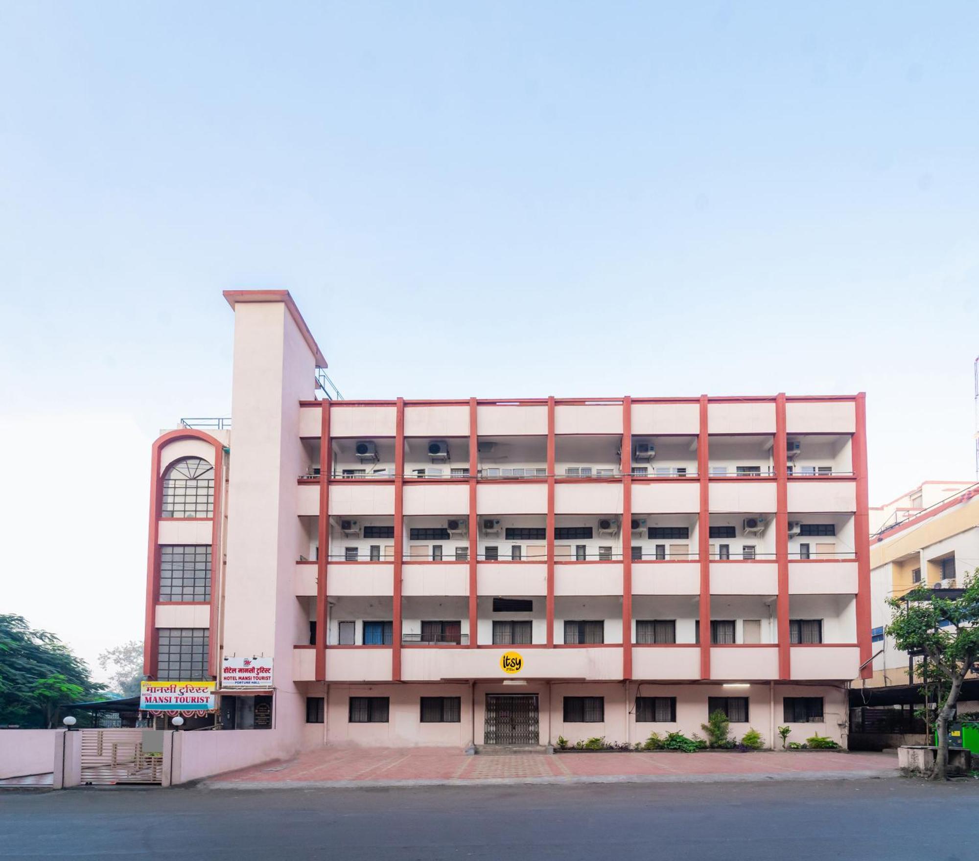 Itsy Hotels Mansi Nashik Eksteriør billede